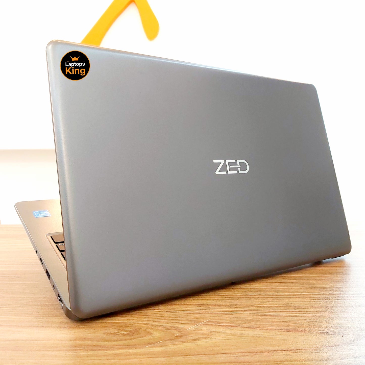 Ilife Zed Air Plus Laptop (Used Like New)