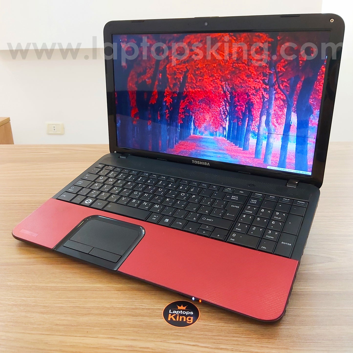 Toshiba Satellite C850-B342 Intel DC CPU Laptop (Used Very Clean)