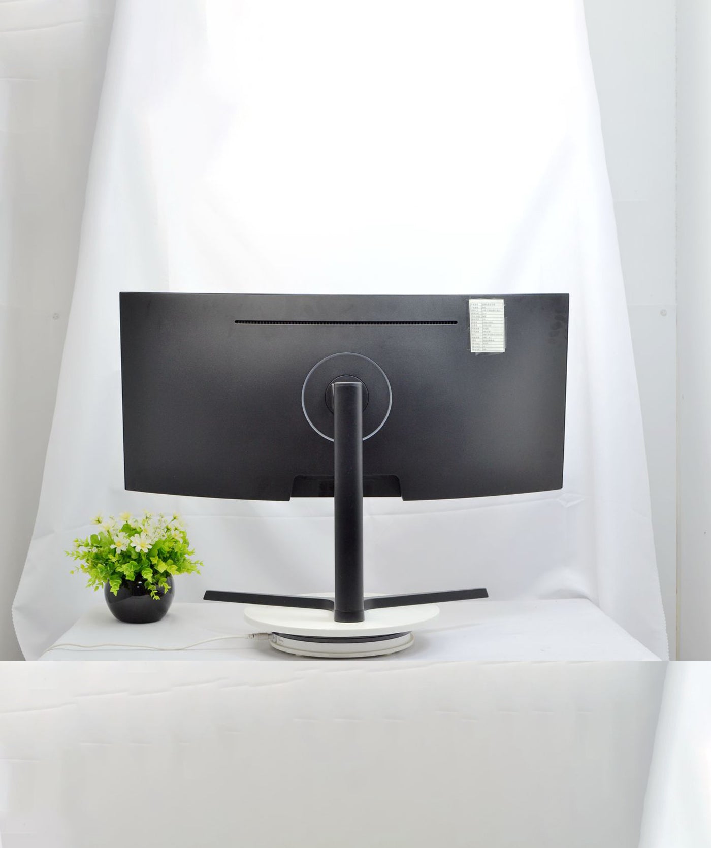 ERGOFLEX 34” 3K+ 165HZ ADJUSTABLE ULTRA WIDE MONITOR (BRAND NEW)