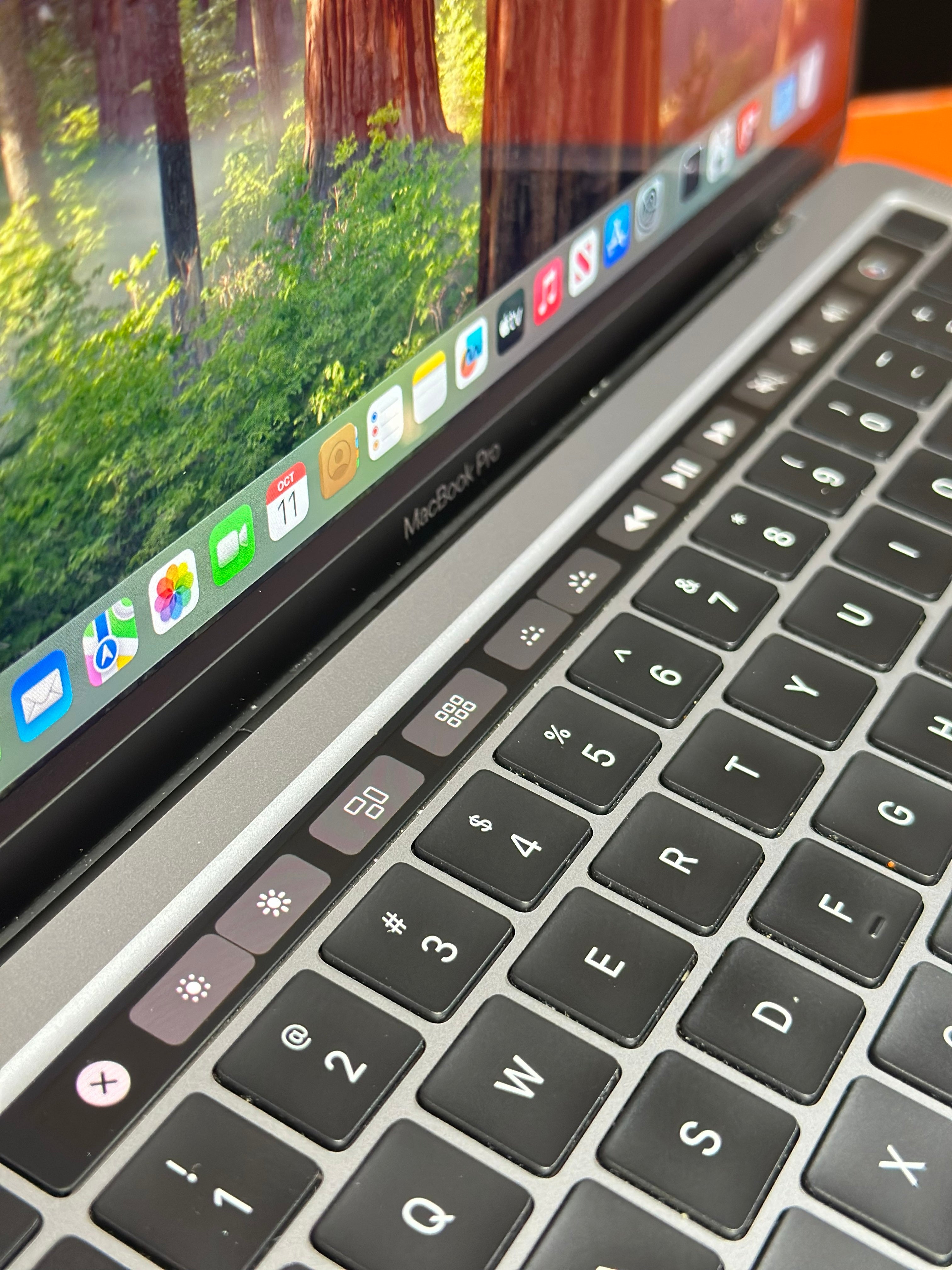 Apple MacBook Pro M1 8GB RAM 256GB SSD 13.3