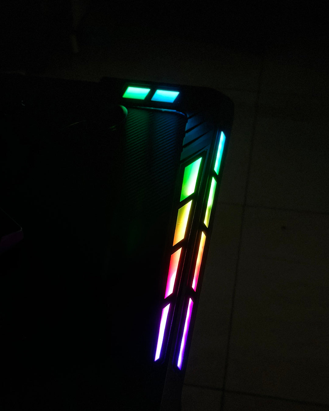 RGB GAMING DESK+ STRONG STEEL/ HIGH QUALITY/ FUTURISTIC DESIGN (BRAND NEW )