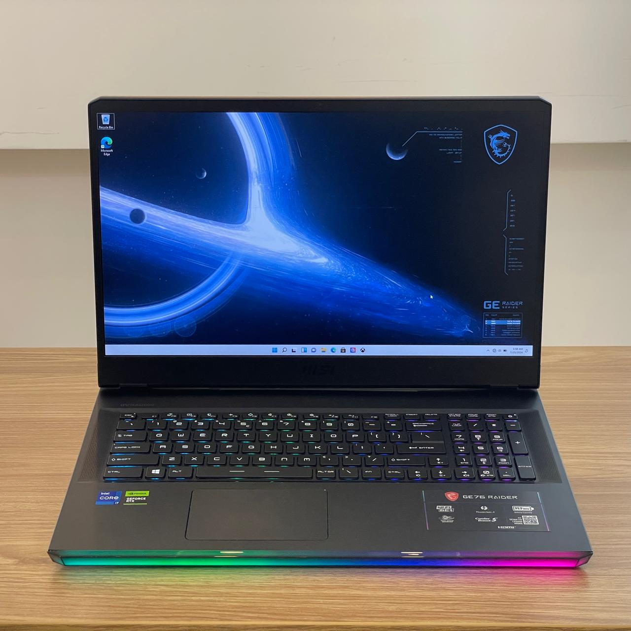 Msi Raider GE76 11UE 9S7-17K314-1056 Steelseries Core i7-11800h Rtx 3060 144hz 17.3" Gaming Laptops (Used Very Clean)