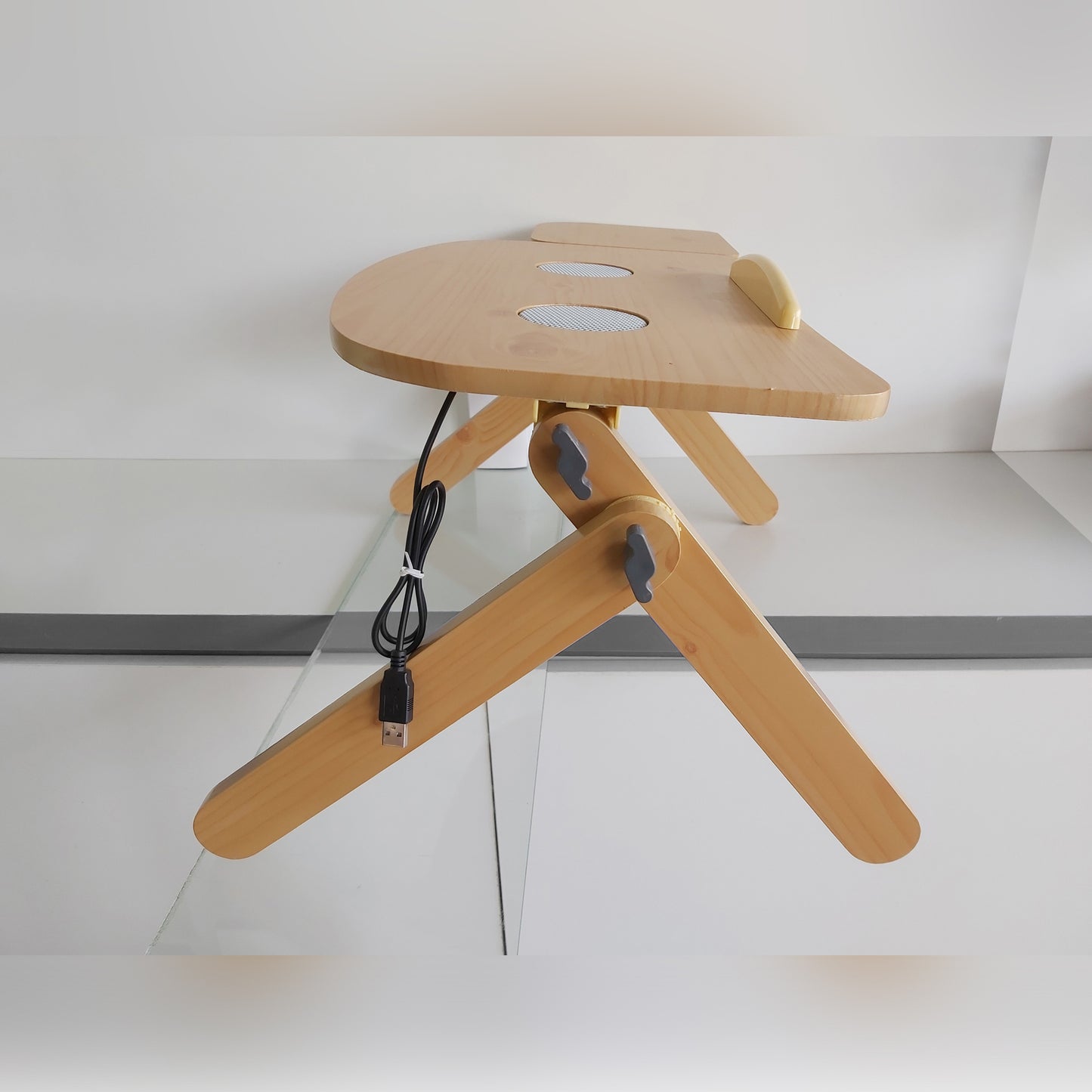 Portable Cooling Laptop Table (Brand New)