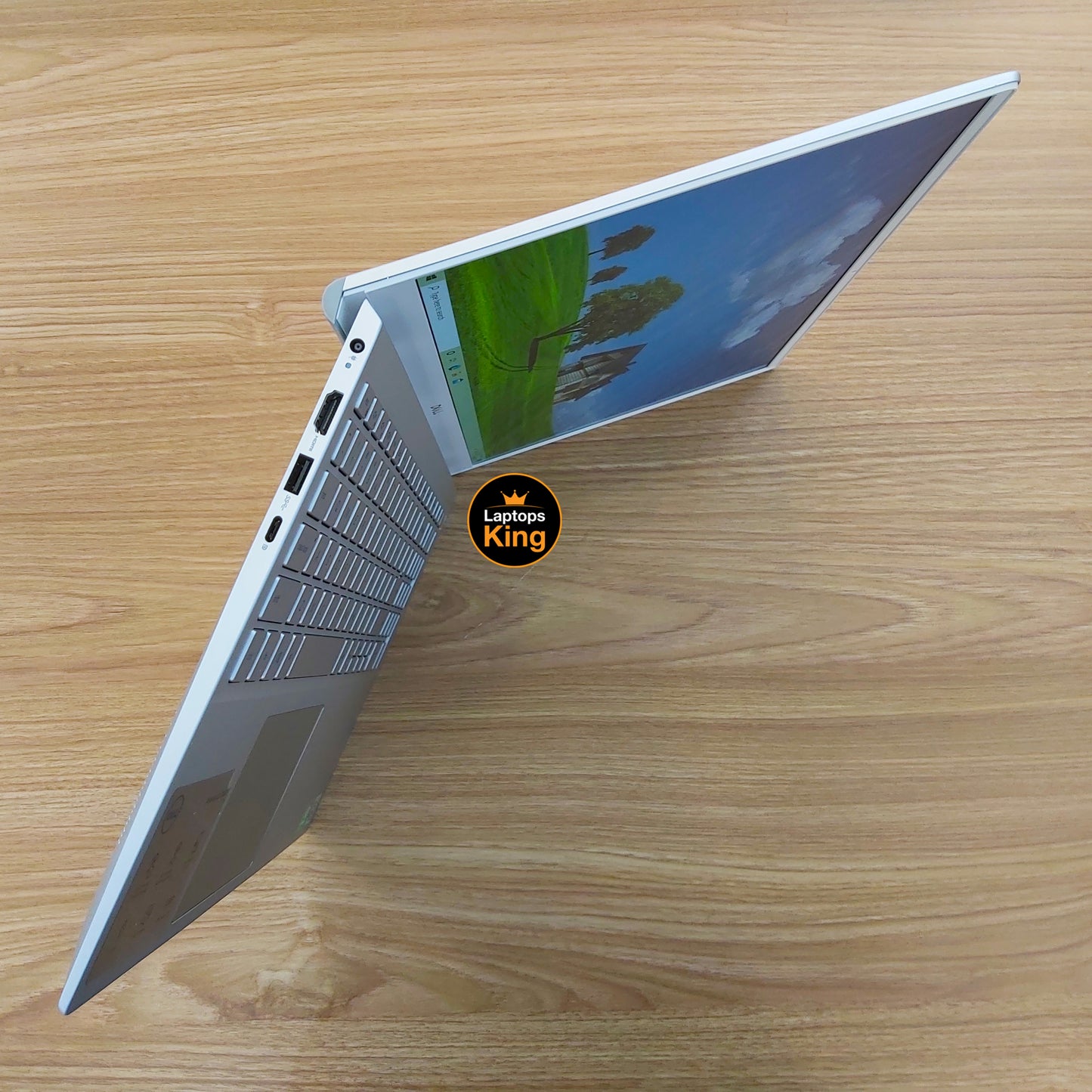 Dell Inspiron 15 5501 i7-1065g7 Mx330 Laptop (New Open Box)