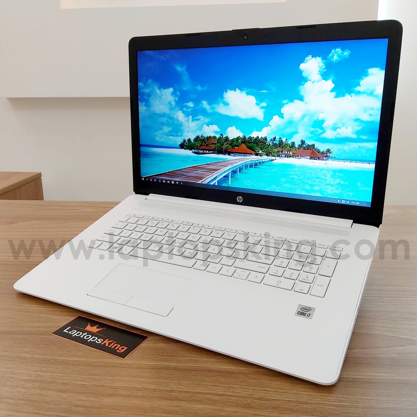 HP 17-By3 i7-1065g7 Iris Plus White Laptop (New Open Box)