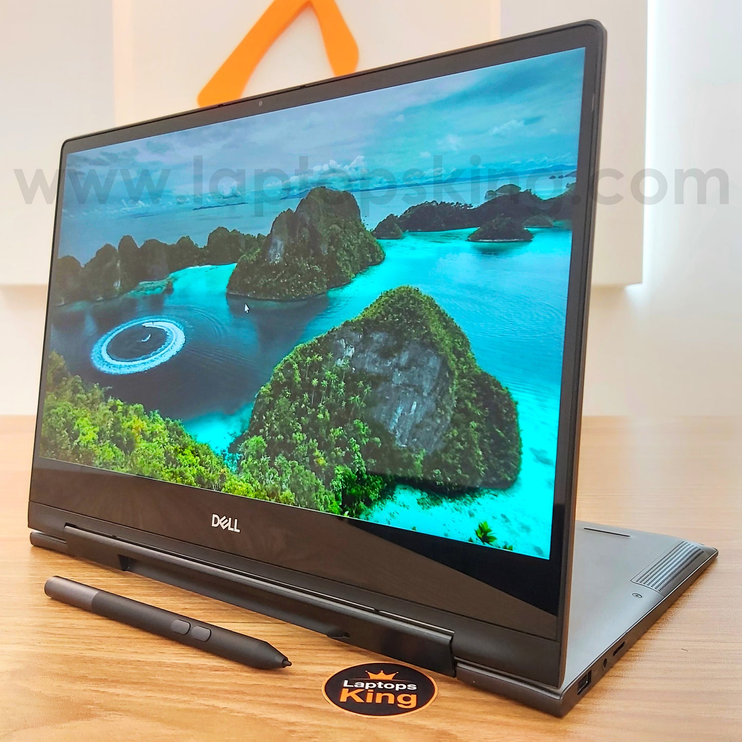 Dell Inspiron 7390 i7-8565U 4K Flip-Touchscreen 2in1 Laptop (Open Box)
