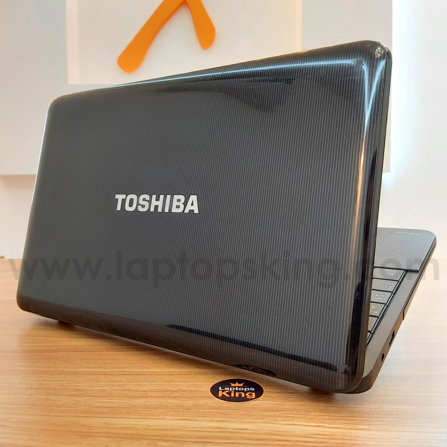 Toshiba Satellite C870-D7K Core i7 15.6" Laptop (Used Very Clean)