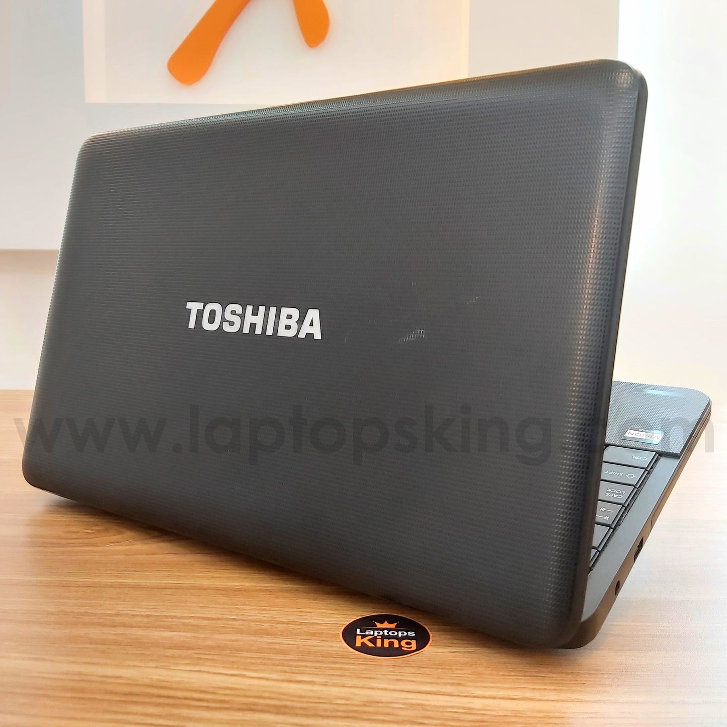 Toshiba Satellite C855d DC Laptop (Used Very Clean)