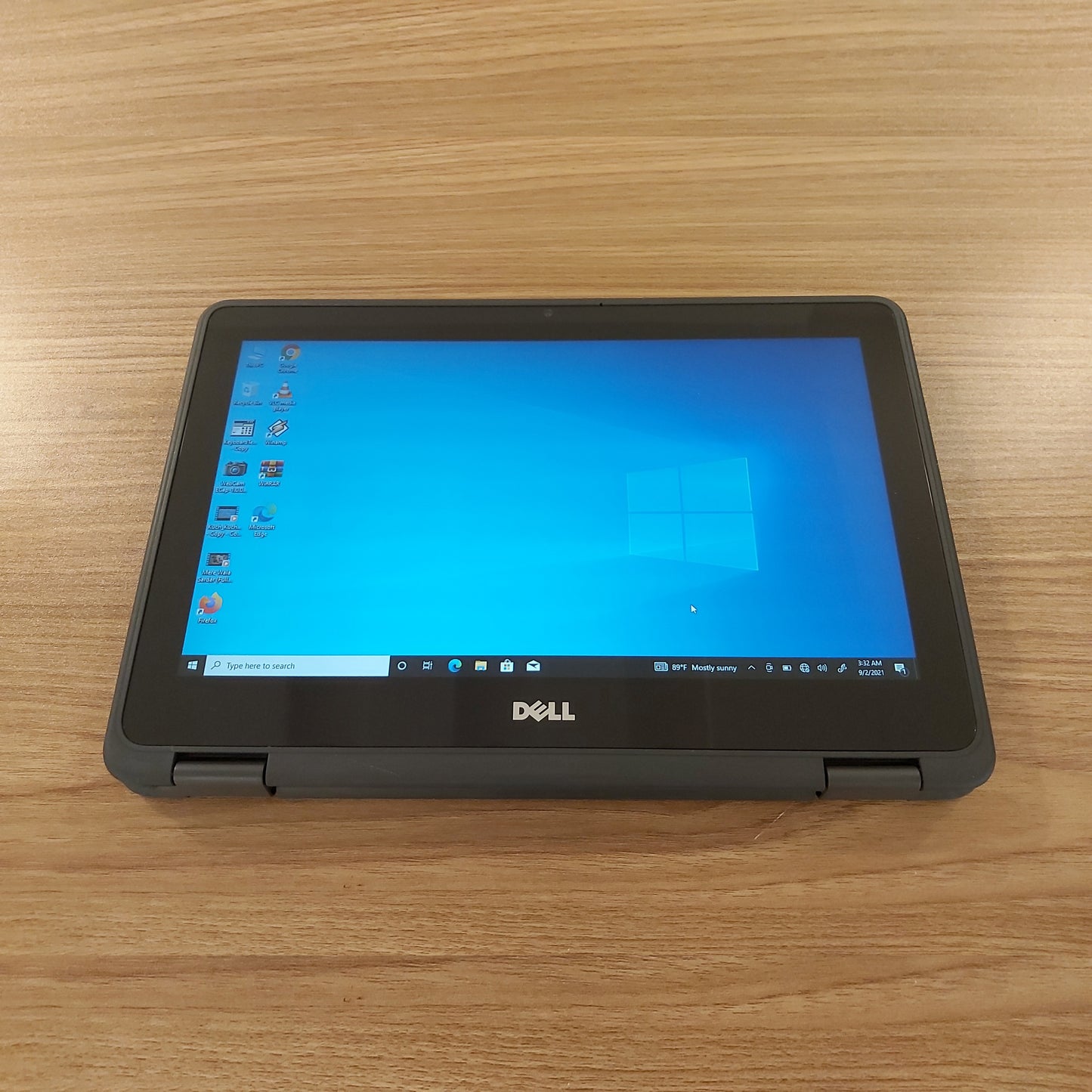Dell 2in1 Latitude 3189 Laptop (Slightly Used)