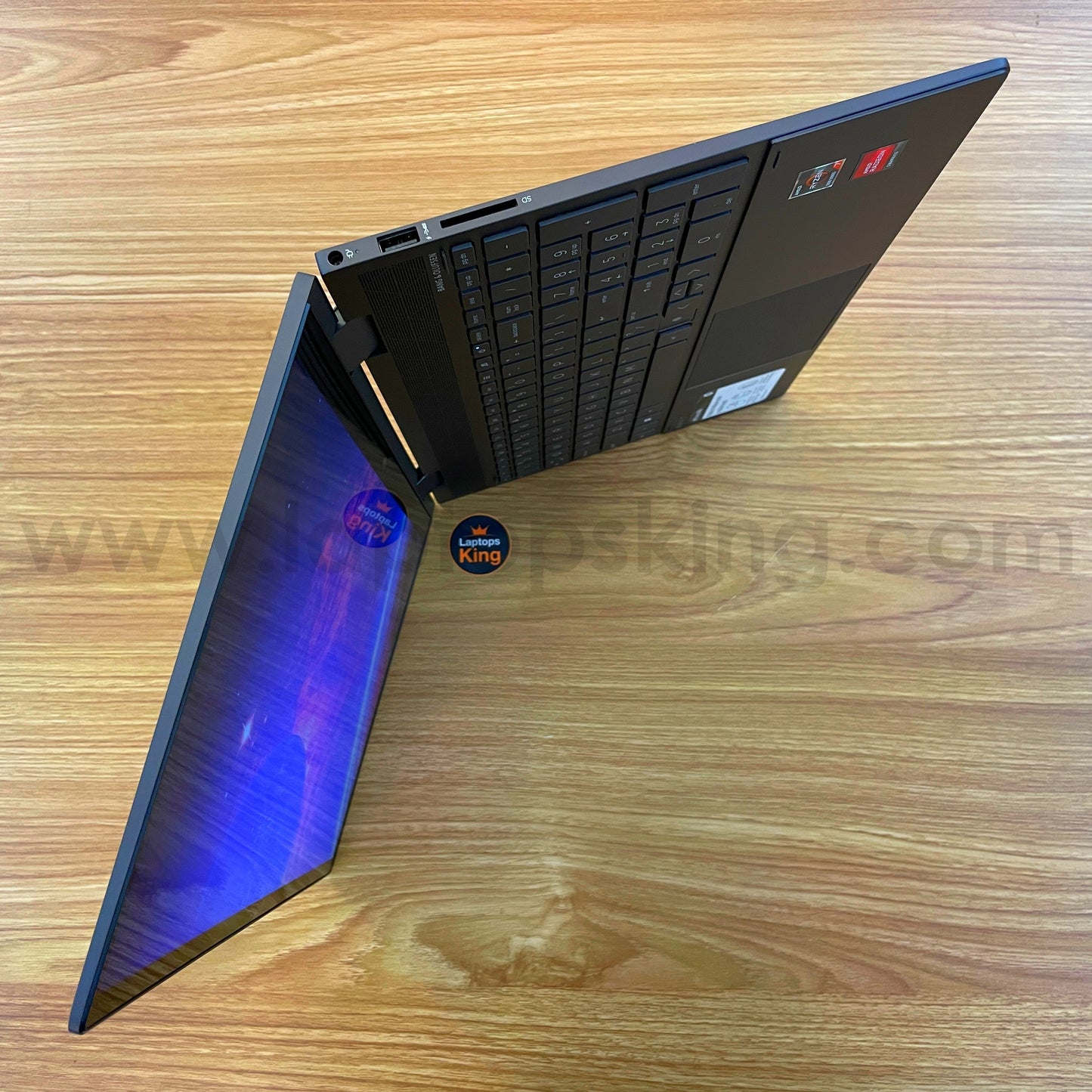 HP Envy X360 15-EE1093CL 2in1 Ryzen 7 5700U Radeon Graphics Laptop (Brand New)